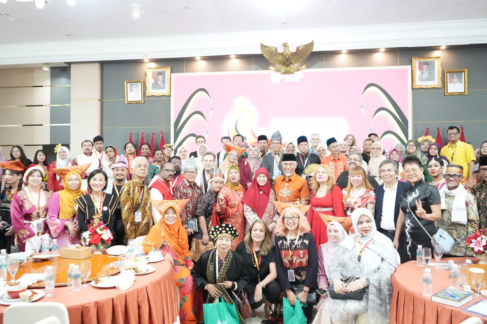 IMLF 2025: Sumatera Barat Jadi Magnet Literasi Global, 24 Negara Berpartisipasi