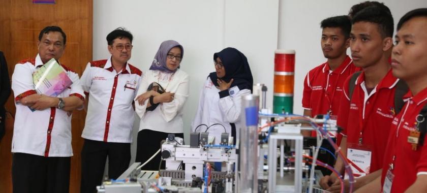 KEMENPAN SAMBUT POSITIF RENCANA PENDIRIAN POLITEKNIK KETENAGAKERJAAN