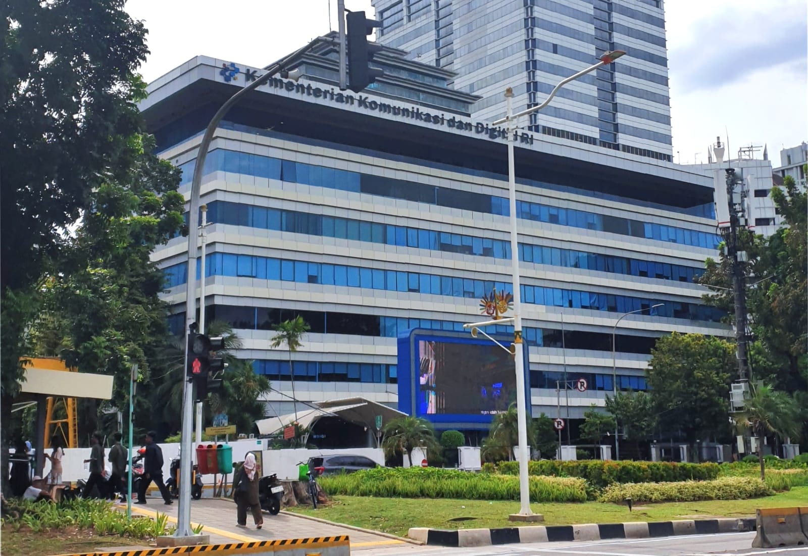 Komdigi Tutup Celah Penyalahgunaan NIK, Operator Wajib Registrasi SIM dengan Biometrik