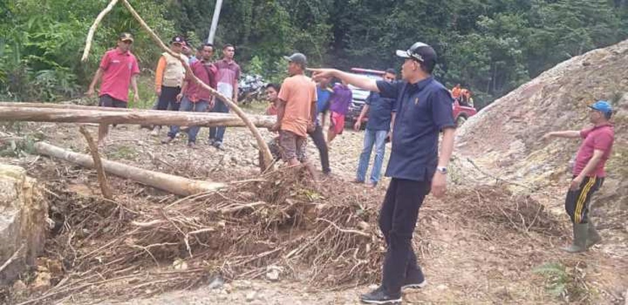 Tinjau Lokasi Bencana, Sabar AS: Segera Tetapkan Status Tanggap Darurat