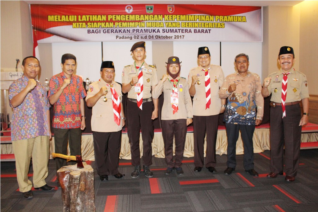 DISPORA GELAR PELATIHAN KEPEMIMPINAN PRAMUKA 