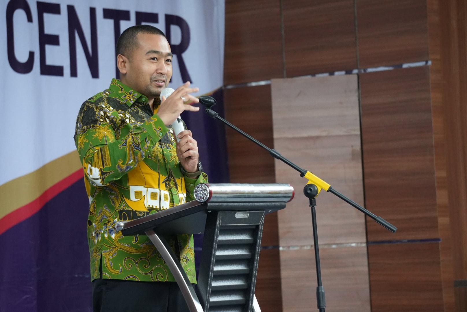 Resmikan Emir Hotel & Convention Center, Wagub Sumbar: Pariwisata Pasaman Land of Equator Terus Berbenah 