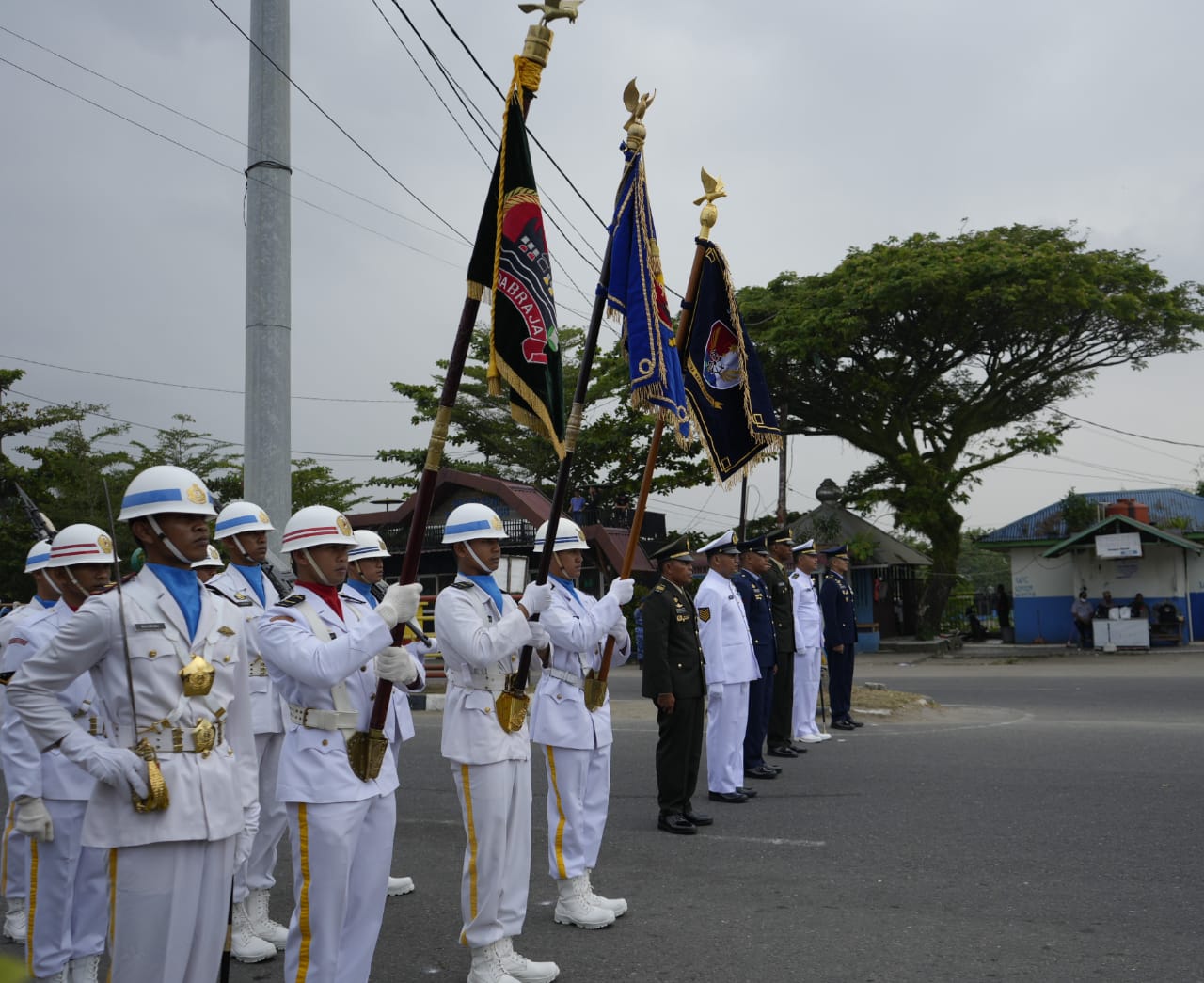 Peringati HUT TNI Ke-78, Gubernur Mahyeldi: Jadikan Momentum Untuk Memperkuat Nilai-nilai Kesatuan Bangsa