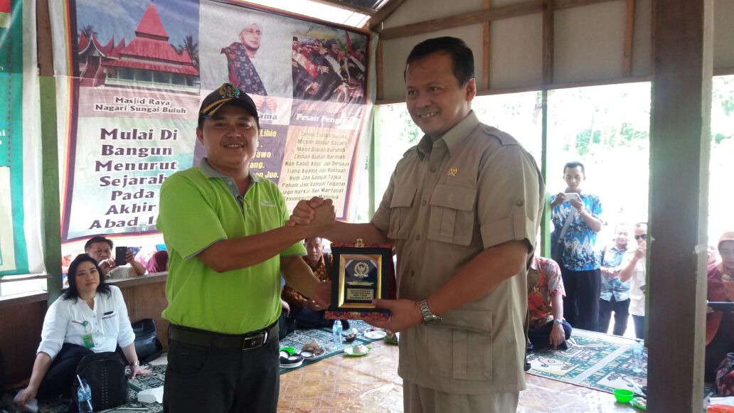 Komisi IV DPR – RI Mengunjungi Hutan Nagari Binaan Dinas Kehutanan Sumbar