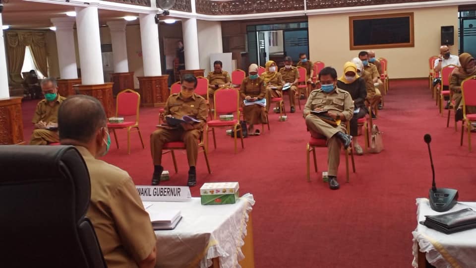 Rapat percepatan pencegahan dan penanggulangan penyebaran Covid-19 masuk wilayah Sumbar 
