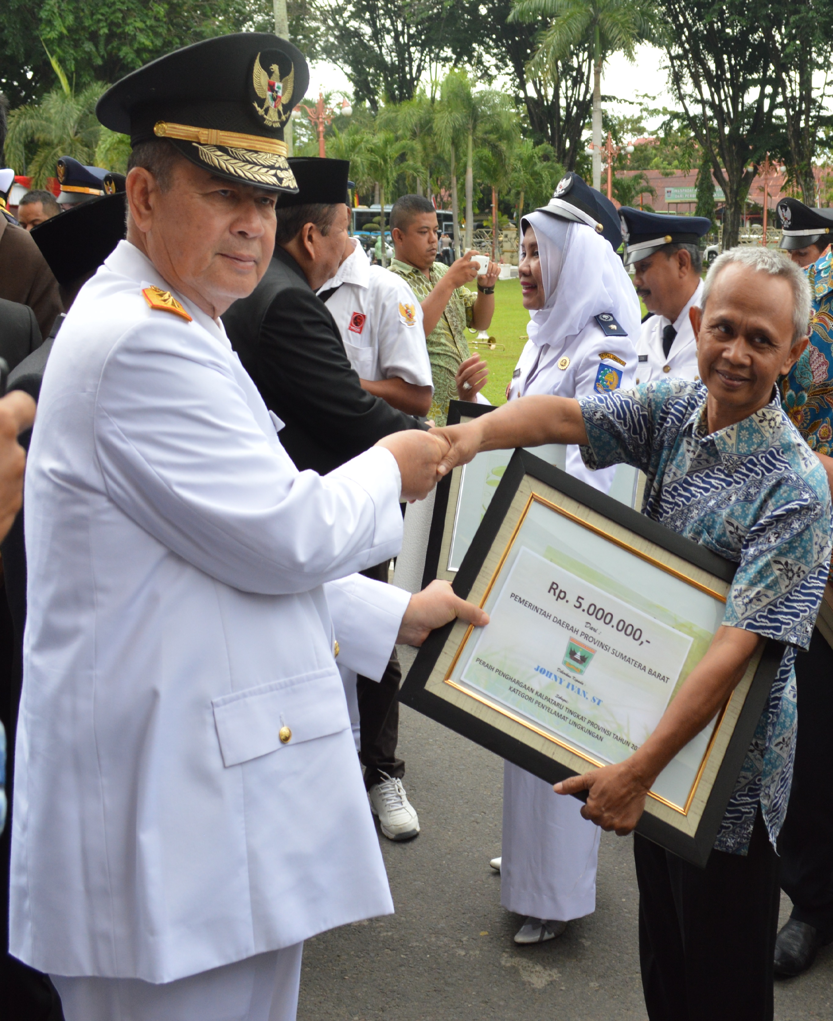 PENERIMA PENGHARGAAN KALPATARU TINGKAT PROVINSI SUMATERA BARAT TAHUN 2017