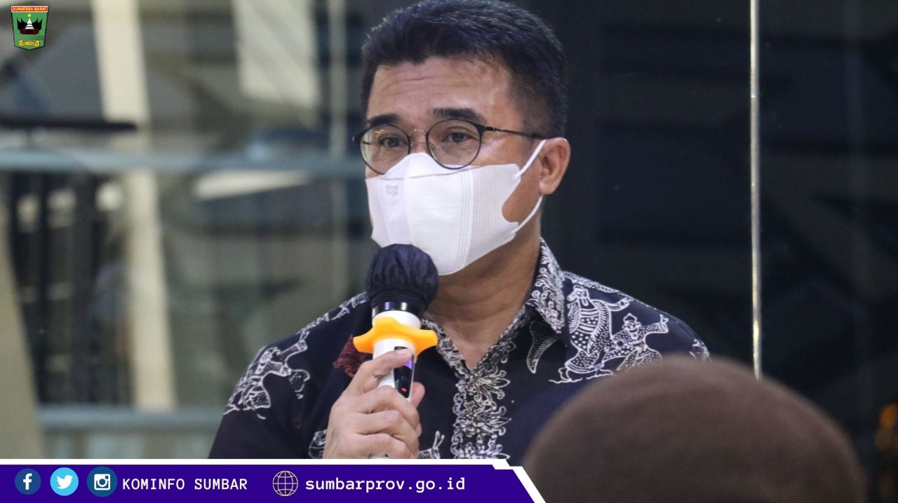 AKUI KESALAHAN STAF, KEPALA SMKN 2 PADANG MINTA MAAF