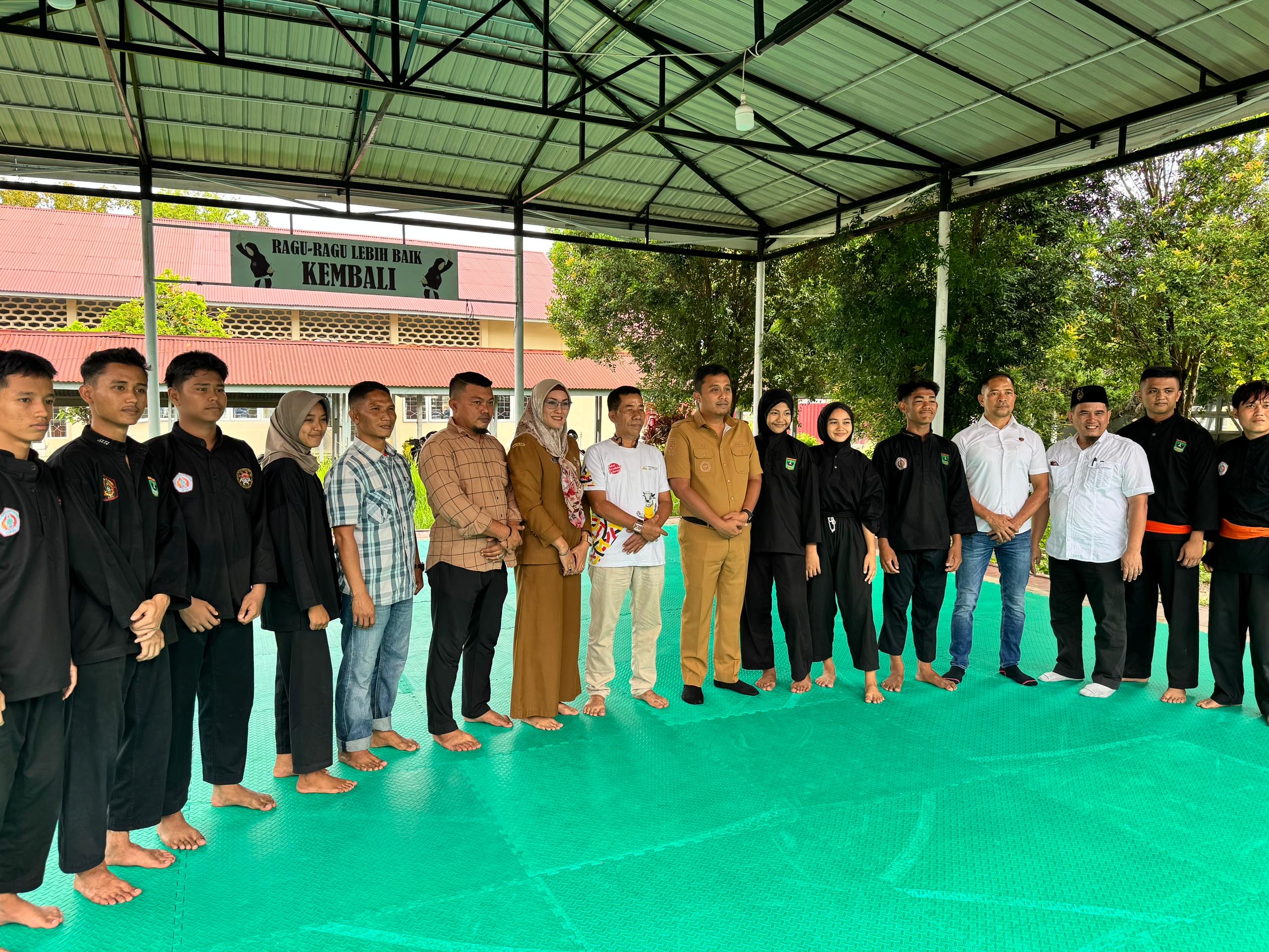 Pesilat Muda Sumbar Siap Harumkan Ranah Minang di Kejurnas 2025