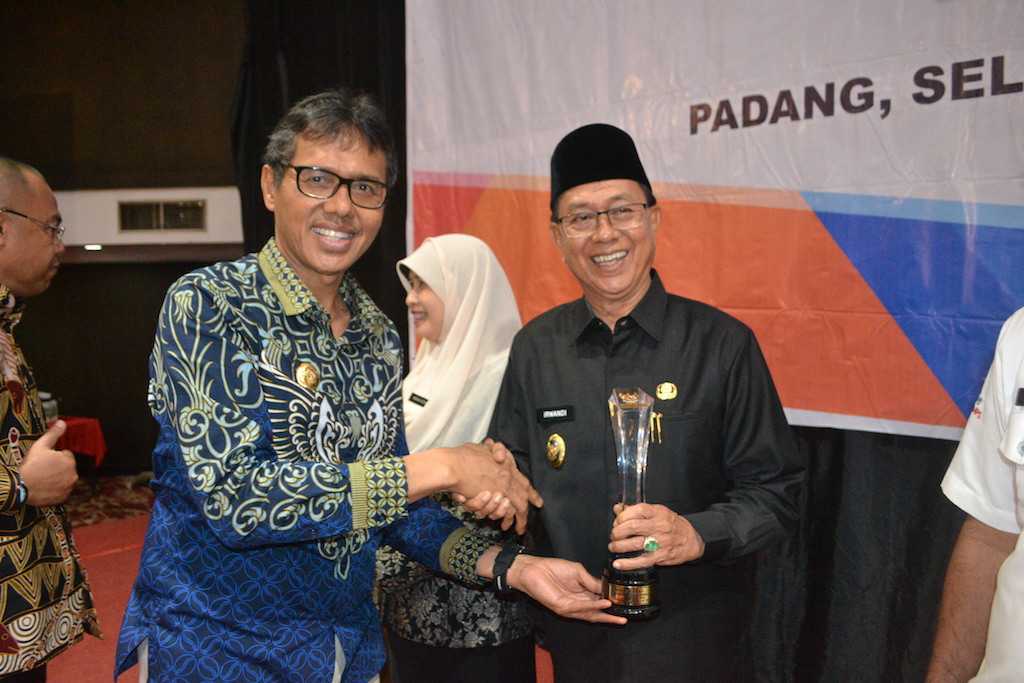 BUKITTINGGI KEMBALI RAIH PRESTASI MEMBANGGAKAN ANUGRAH KETERBUKAAN INFORMASI PUBLIK TAHUN 2018