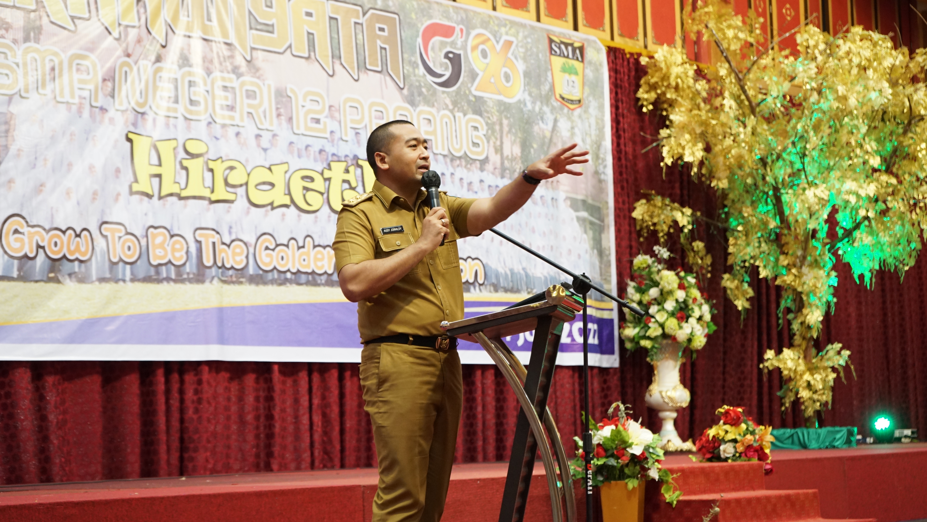 Kunjungi Purnawiyata SMA di Padang, ini Pesan Wagub