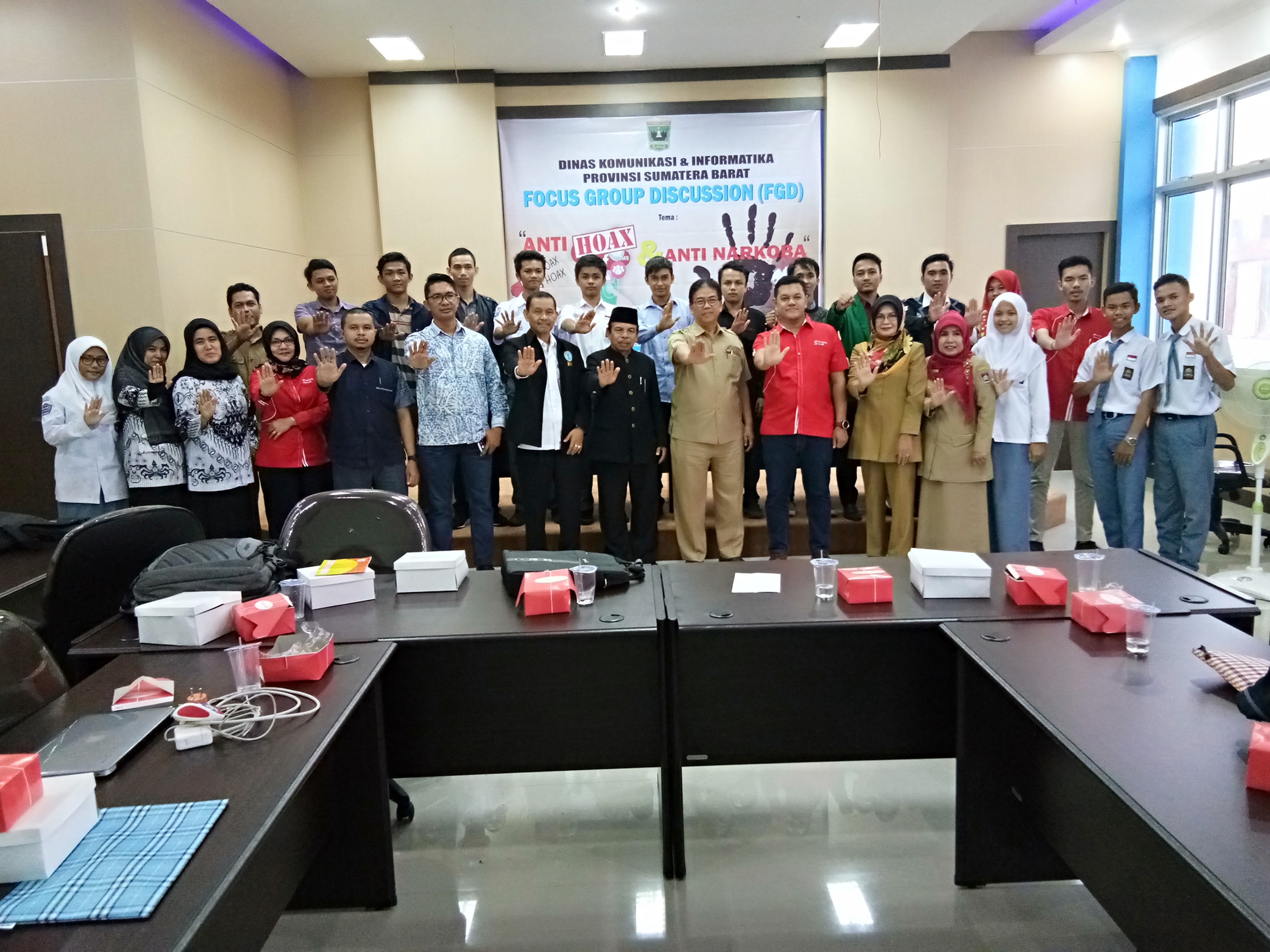 FGD Anti Hoax dan Anti Narkoba