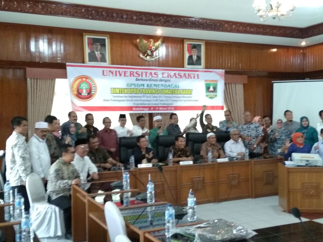 Bimtek DPRD Sumbar Dalami Peningkatan Partisipasi Masyarakat Dalam Pembangunan