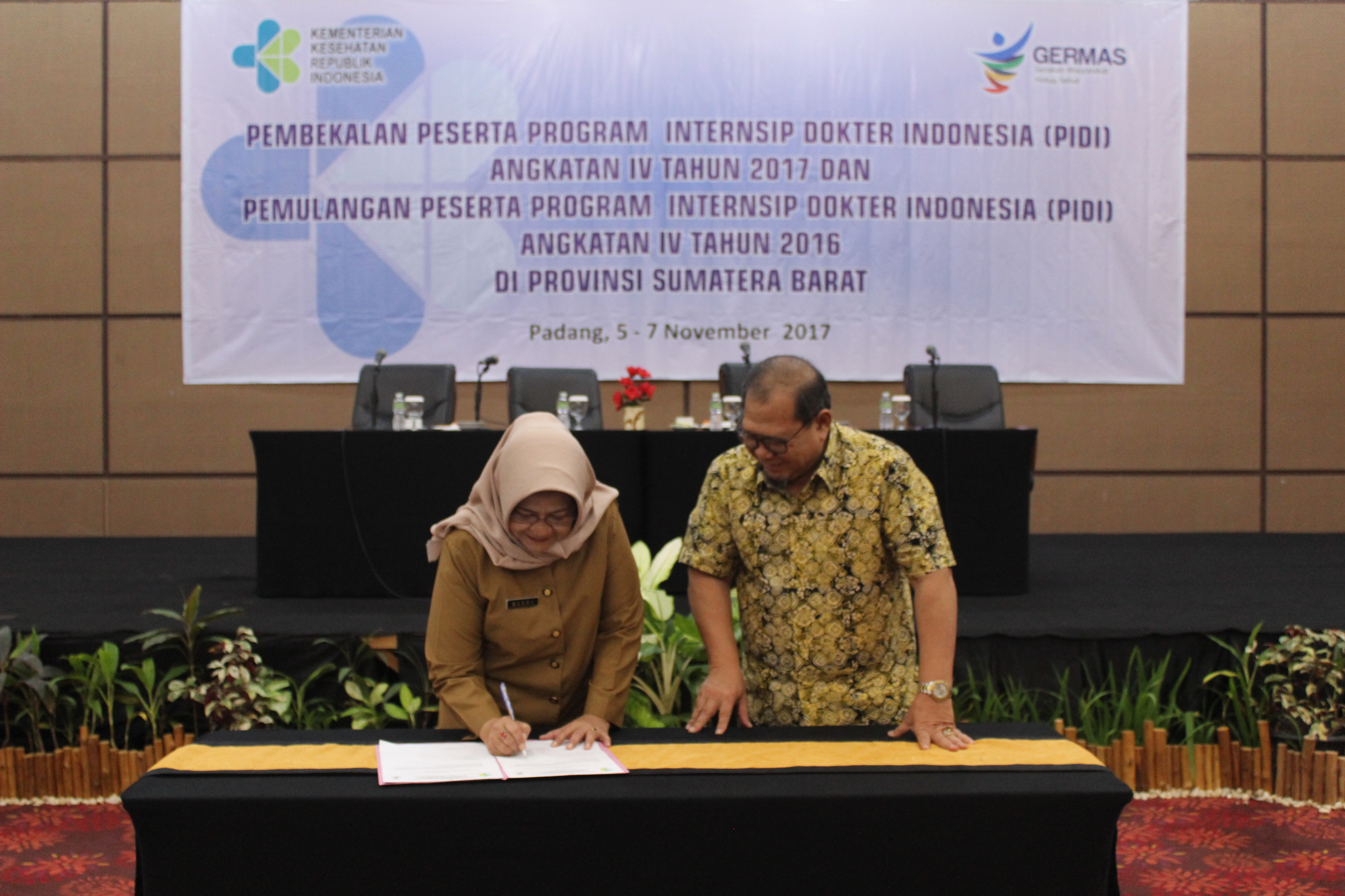 PEMBEKALAN PESERTA PROGRAM INTERNSIP DOKTER INDONESIA ( PIDI ) ANGKATAN IV TAHUN 2017 