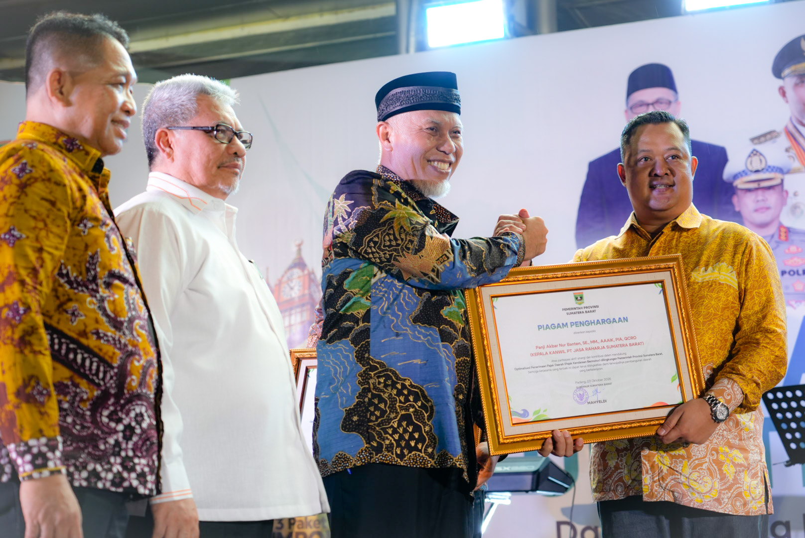 Pesta Kuliner Rp81 dan Banjir Hadiah Warnai Malam Gebyar Pajak Sumbar 2026