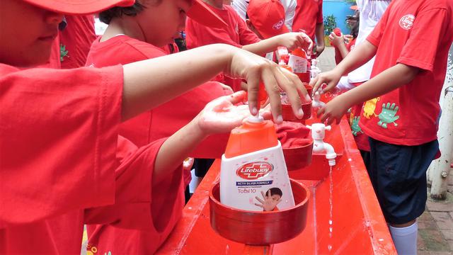 Ayo Biasakan Cuci Tangan Pakai Sabun