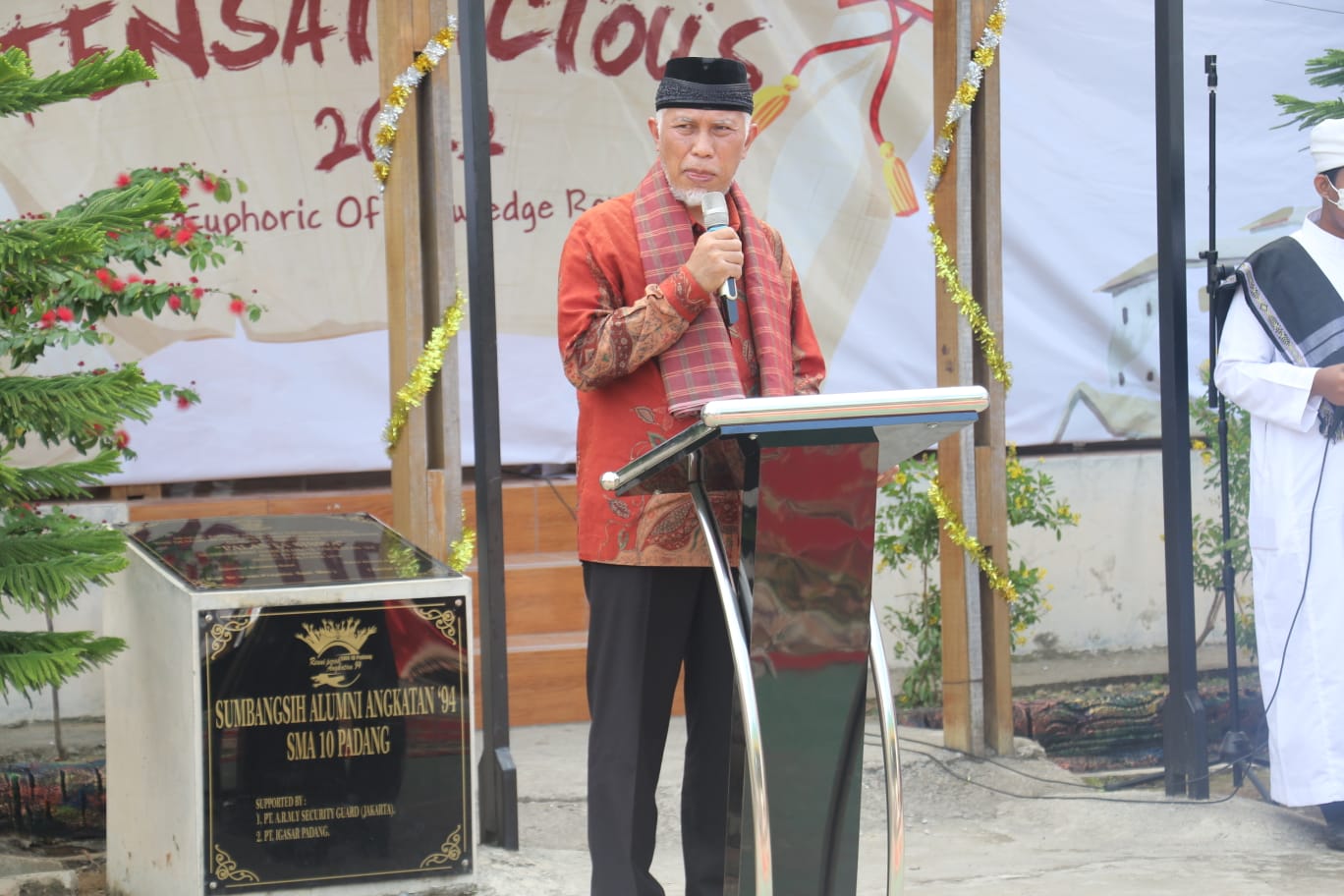 Diikuti 1822 Peserta, Gubernur Mahyeldi Buka Tensailicious 2022 SMAN 10 Padang