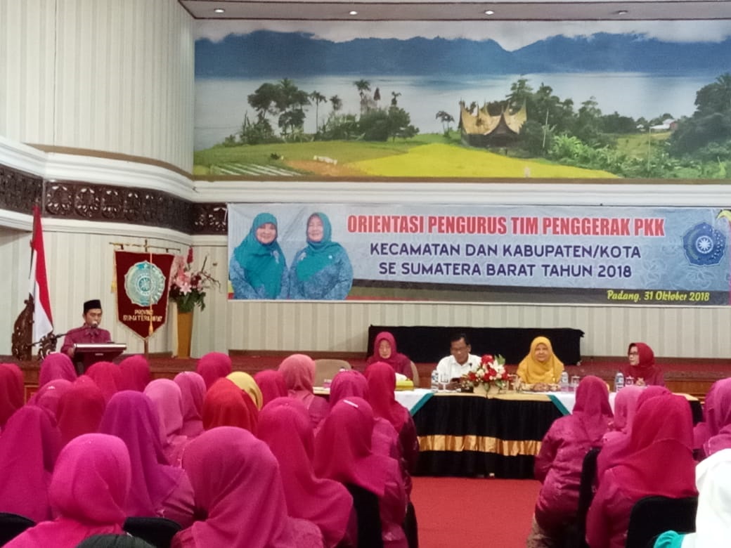 ORIENTASI KETUA&nbsp;TP-PKK SE-SUMBAR BAHAS LGBT DAN NARKOBA