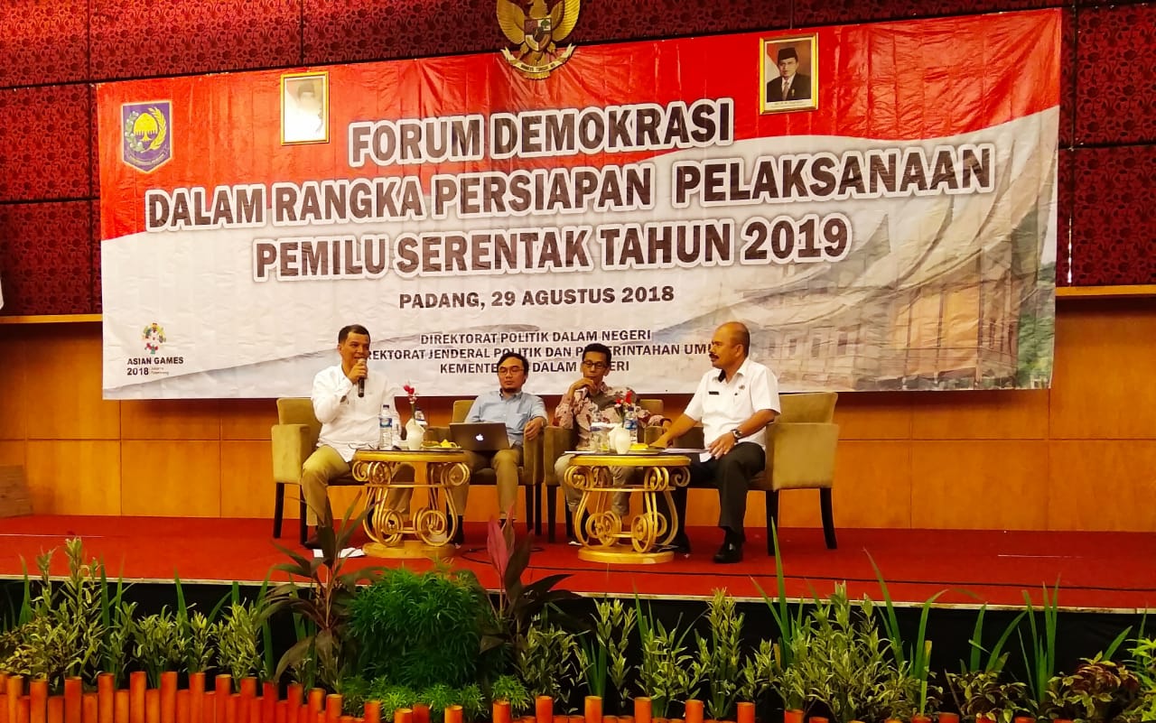 Kemendagri RI Gelar Forum Demokrasi di Sumatera Barat