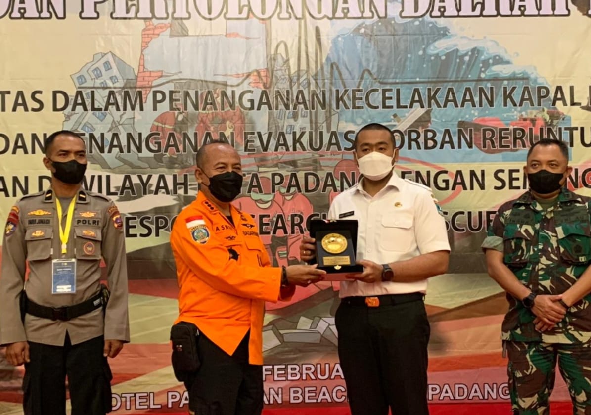 Wagub Sumbar Teken Naskah Kontigensi Pencarian dan Pertolongan