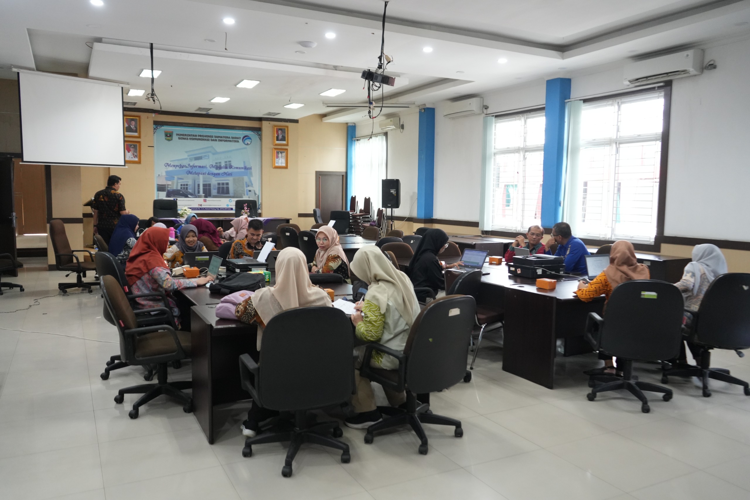 Sumatera Barat Mulai Desk Verifikasi Data Menuju Data Daerah yang Lebih Presisi