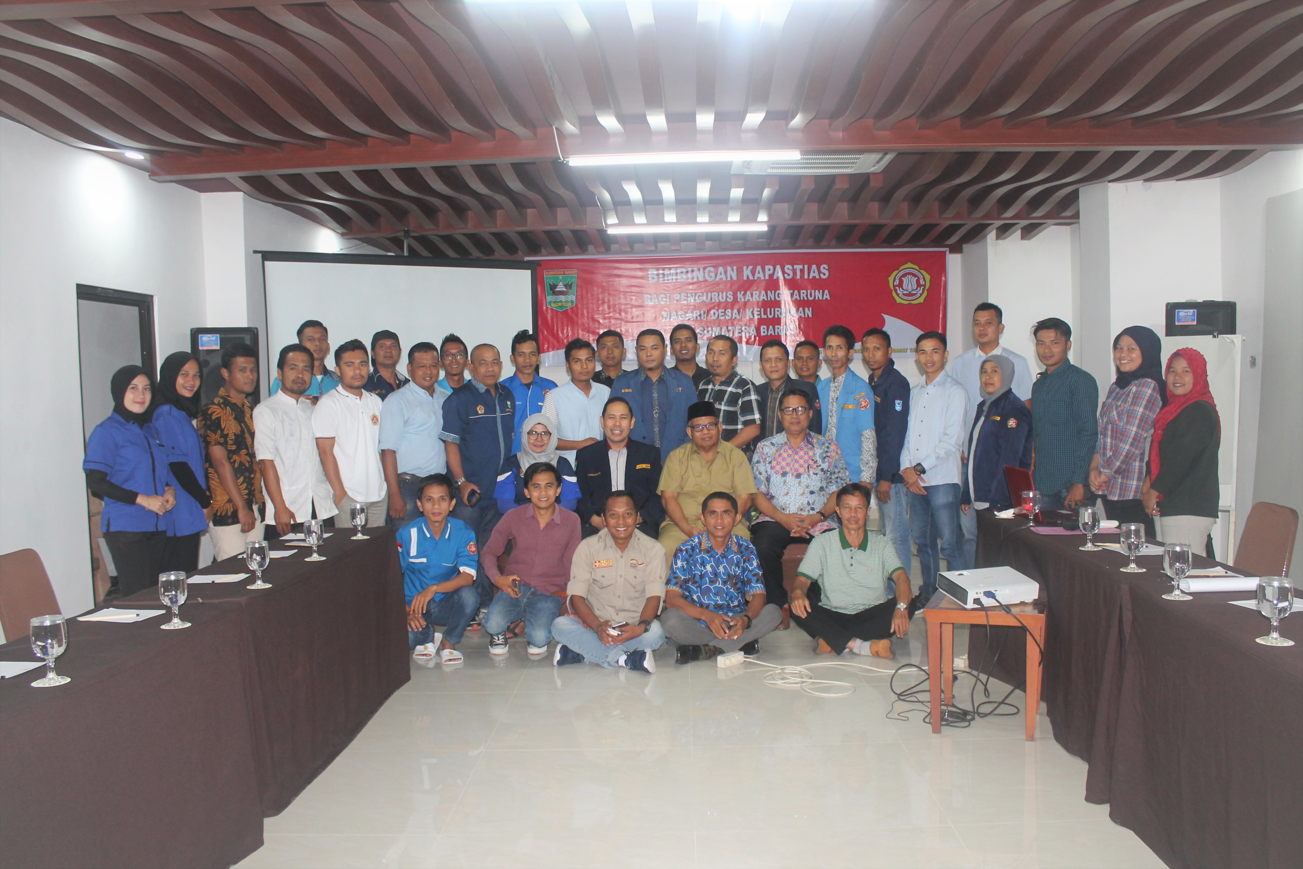 BIMBINGAN KAPASITAS BAGI PENGURUS KARANG TARUNA 