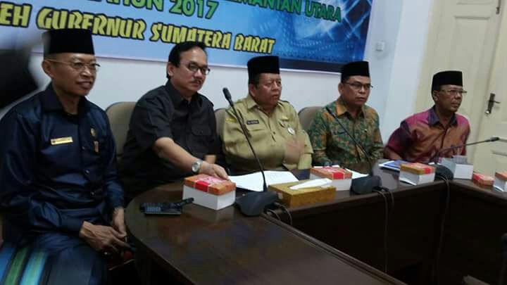 Gubernur Sumbar Lepas Kafilah STQ ke Tingkat Nasional
