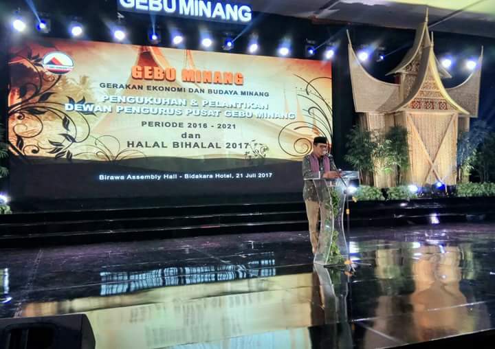 Gubernur Hadiri Pelantikan DPP Gebu Minang Periode 2016-2021