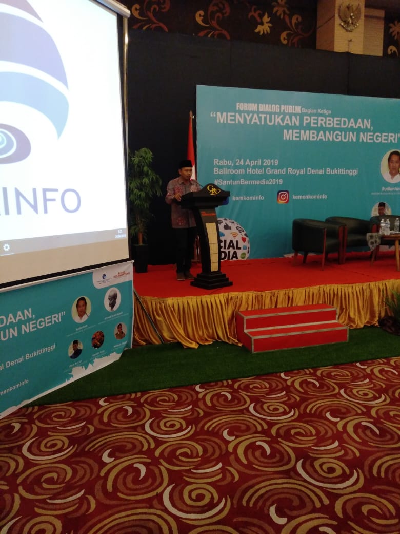 Media Komunikasi Publik Sebagai Alat Pemersatu Umat dan Bangsa