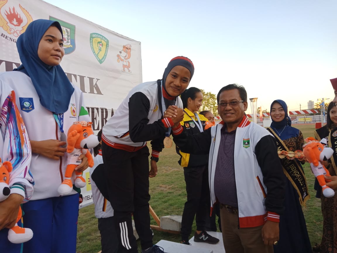 HARI KE 5 JELANG AKHIR PERTANDINGAN ARENA ATLETIK SUMBAR RAIH 3 EMAS 