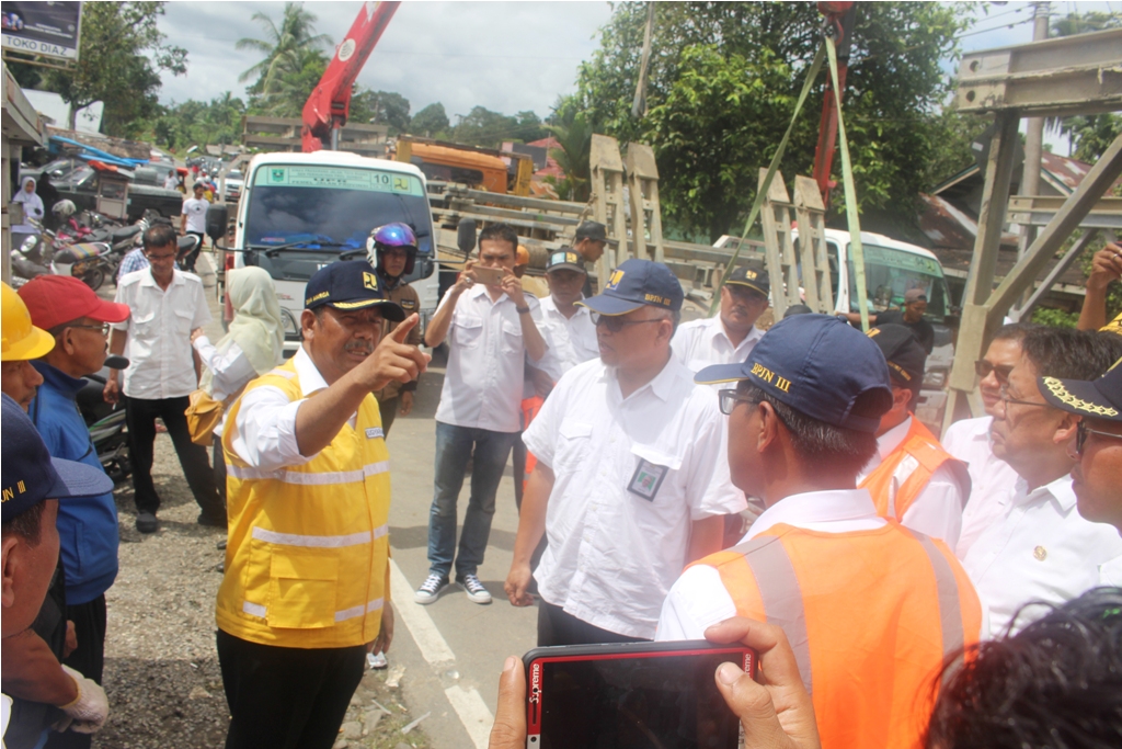 SUGIYARTANTO: OKTOBER 2019 JEMBATAN PERMANEN SUDAH BISA DIGUNAKAN
