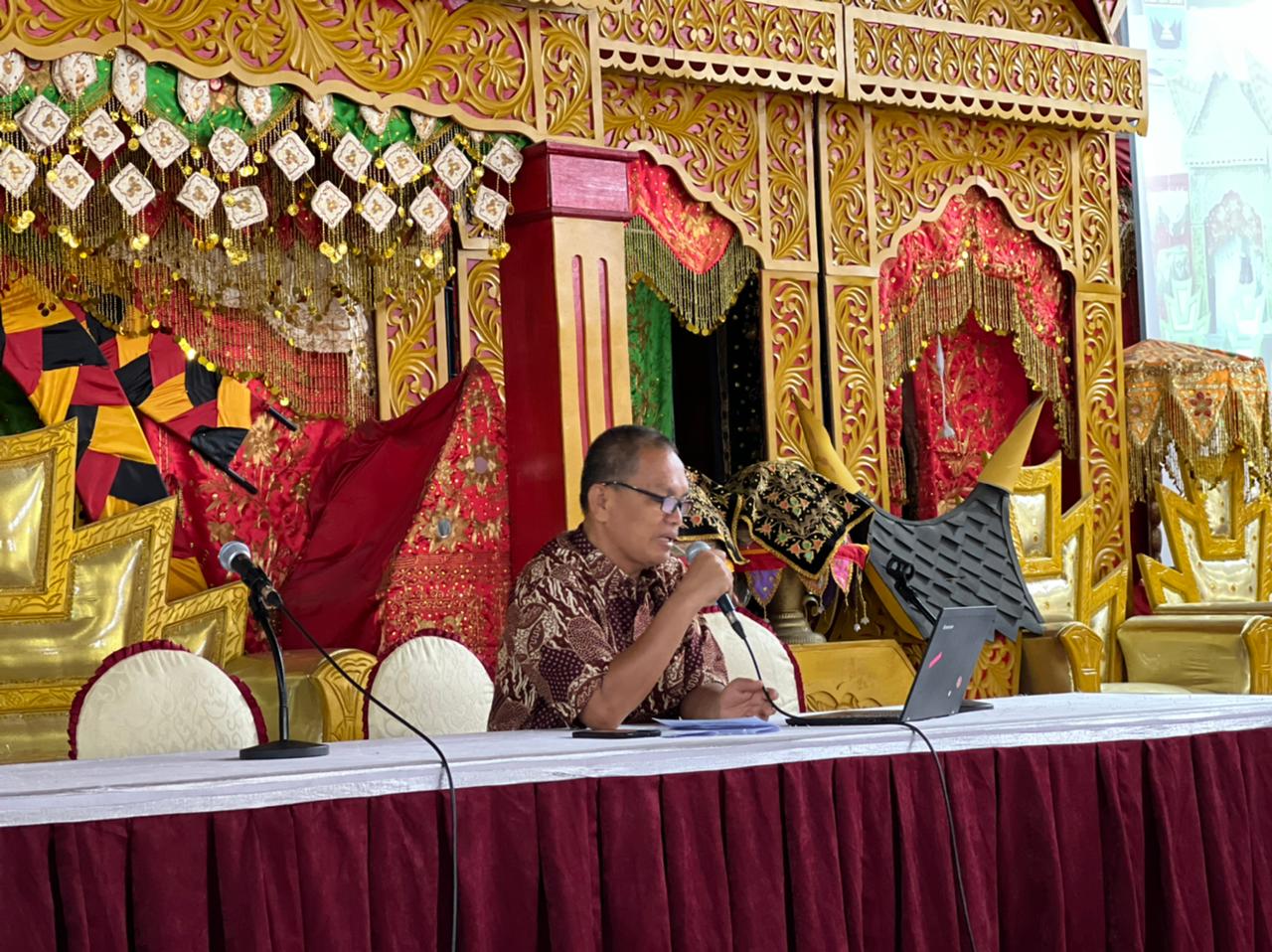 Tingkatkan Pemahaman Pejabat dan Operator Pengelola PPID, Diskominfotik Sumbar Gelar Workshop Penyusunan DIP dan DIK