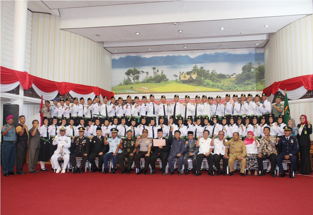 PASKIBRAKA SUMBAR 2018 SECARA RESMI DIKUKUHKAN WAGUB NASRUL ABIT