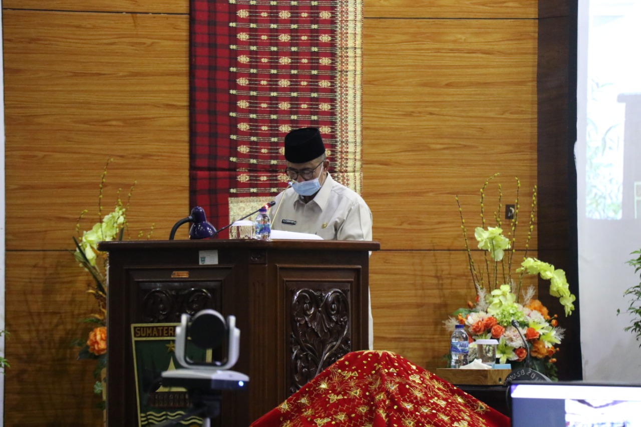 Hadiri Paripurna, Wagub Nasrul Abit Sampaikan Tanggapan Terhadap Dua Ranperda