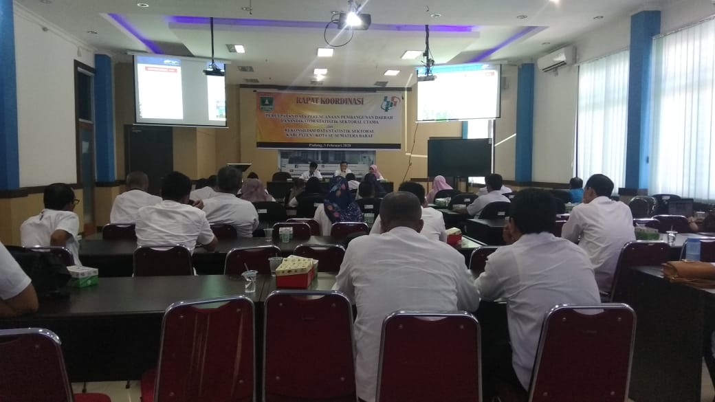 Diskominfo Sumbar Lakukan Rekonsiliasi Data Statistik Sektoral Kab/Kota se-Sumatera Barat