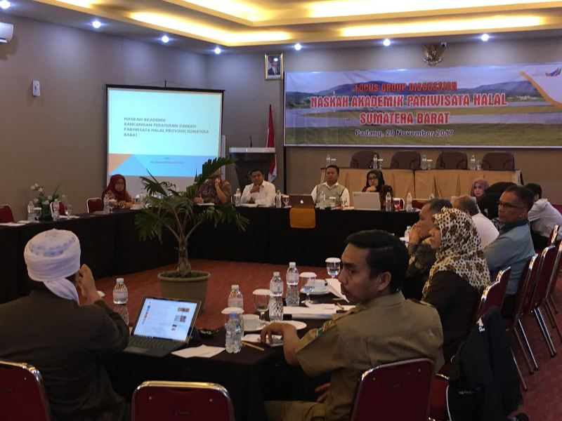 Sumbar Bakal punya Perda Wisata Halal Tahun 2018