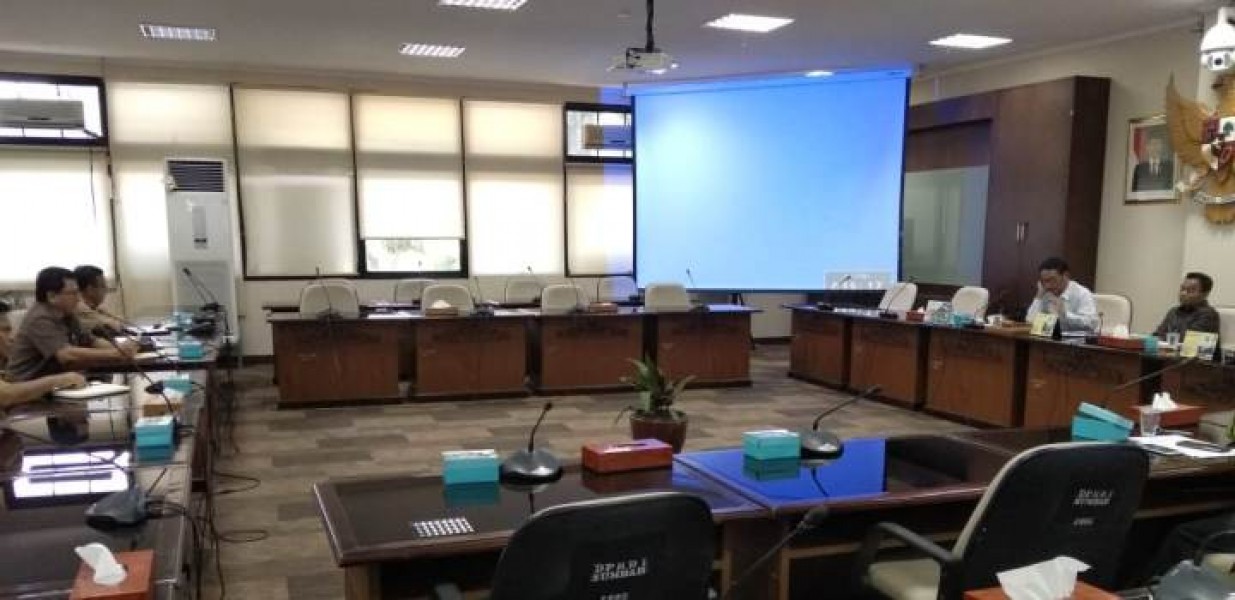 DPRD Sumbar Minta Diknas Jaga WIbawa Sekolah Tuntaskan Persoalan SMAN 5 Padang