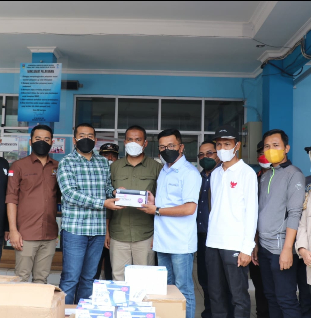 Puji Manajemen RSUD Solok Selatan, Wagub Sumbar Serahkan Bantuan Logistik Covid-19
