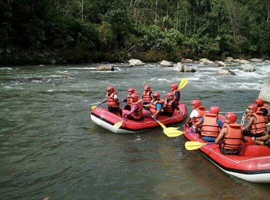 Olahraga Arung Jeram Merambah Sumbar 