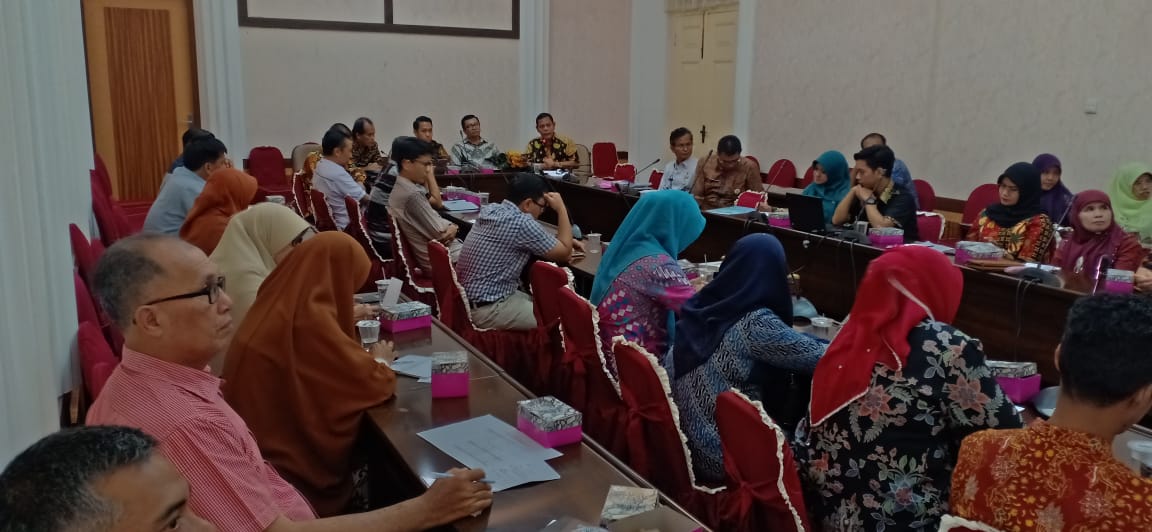 Seminar Lokakarya (Semiloka) / Focus Group Discussion (FGD)