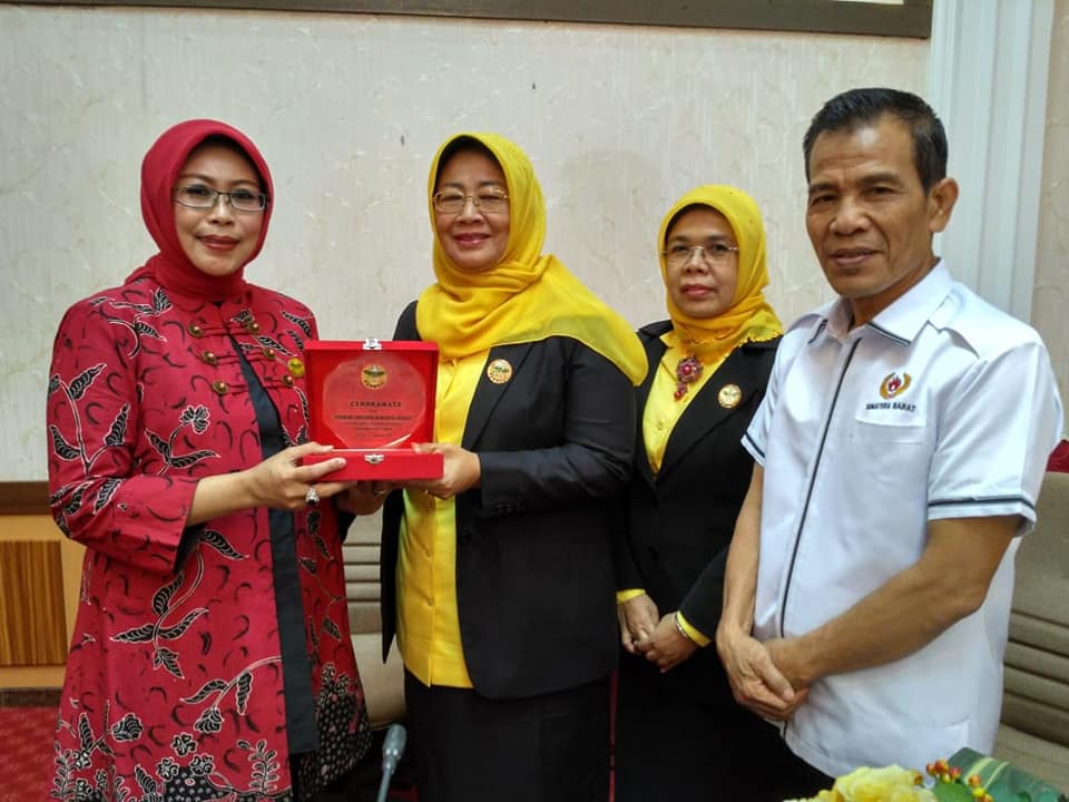 PERWOSI JATIM KUNJUNGI SUMBAR