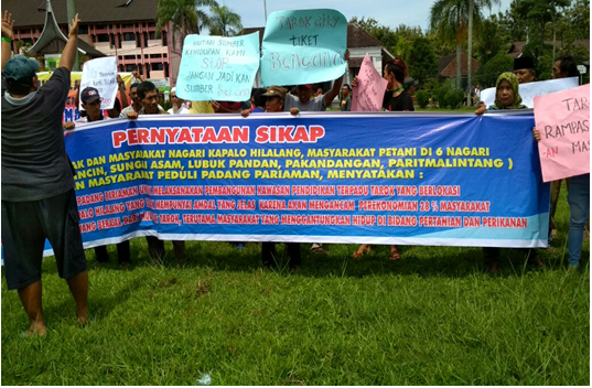 Pengamanan Unjuk Rasa Warga Nagari Kapalo Ilalang di Gedung DPRD Kab. Padang Pariaman