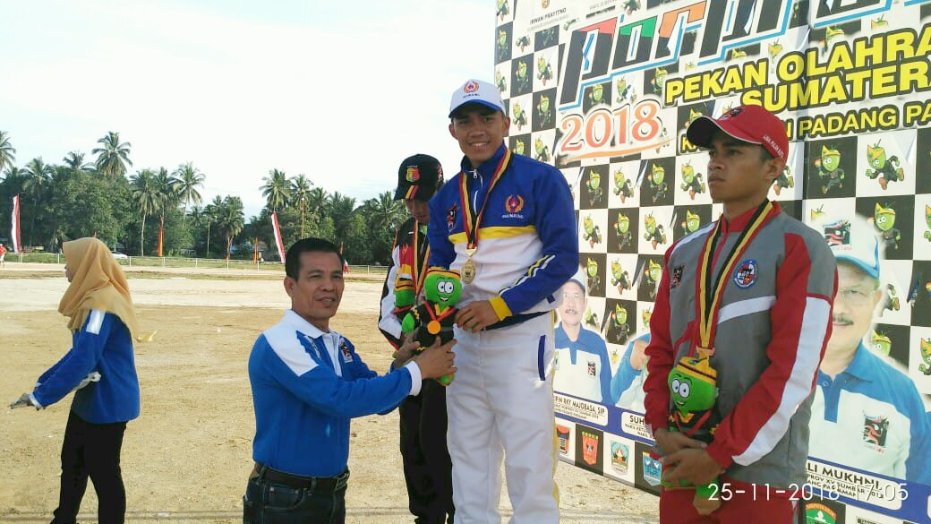 YASPI BOBI MASIH RAJAI LARI 100 METER PUTRA