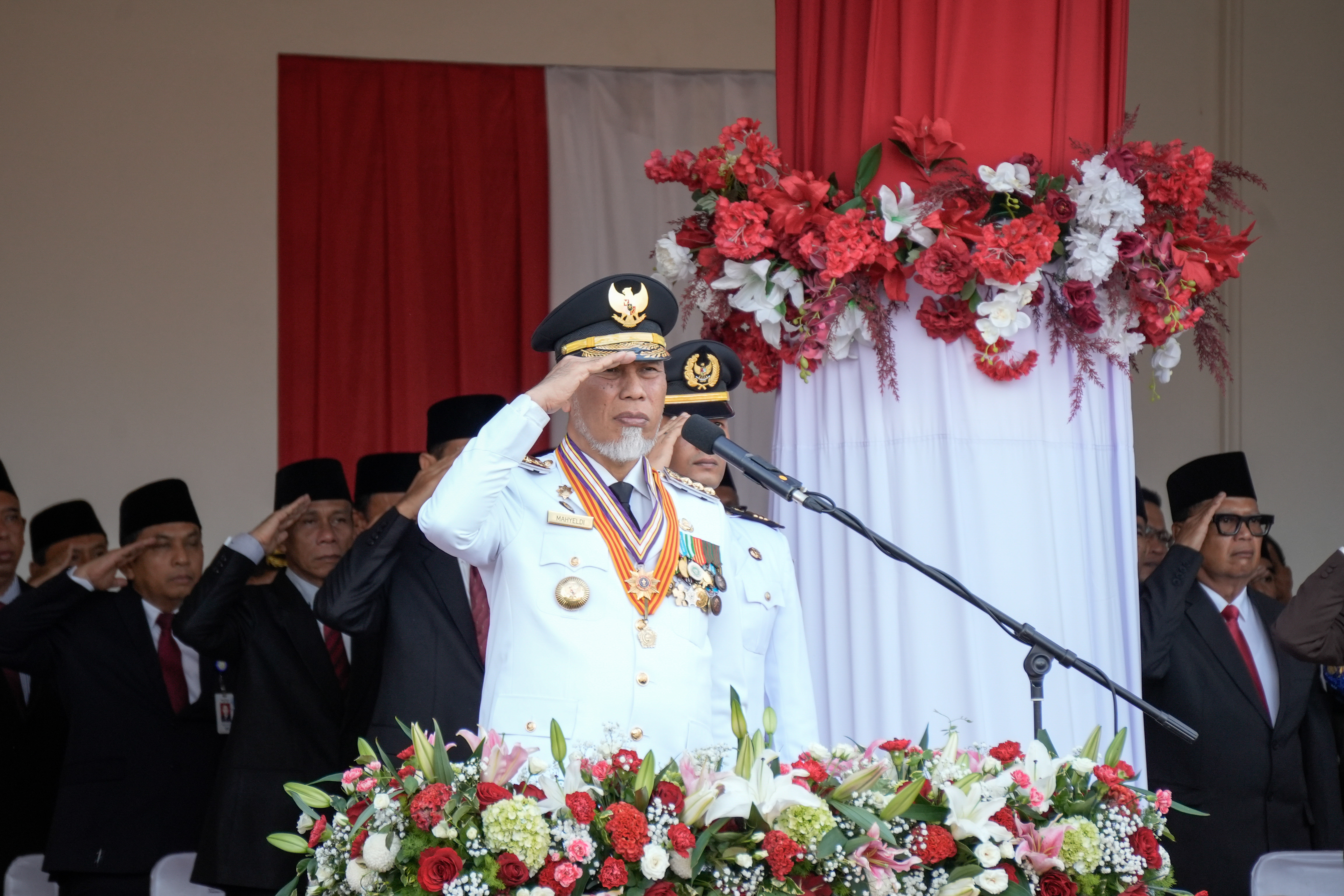 HUT ke-80 RI di Sumbar: Apresiasi untuk Paskibraka, Wajib Pajak, dan Tokoh Daerah