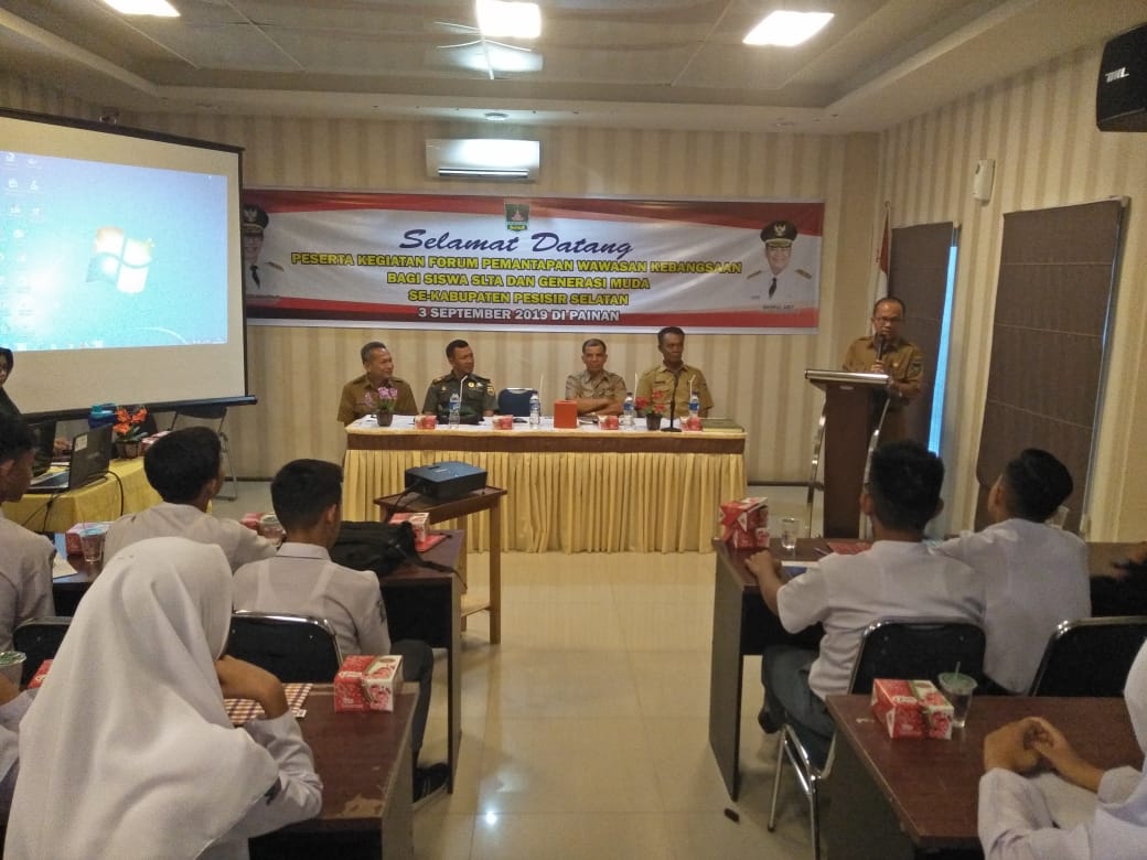 Kesbangpol Sumbar Gelar Forum Pemantapan Wasbang, Momentum Tumbuhkan Semangat Kebangsaan Generasi Muda