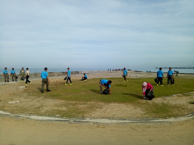 Gotong Royong dalam rangka menyambut Hari Pers Nasional