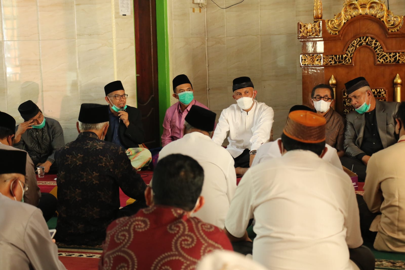 Dari Lampu Jalan Hingga Bandara, Gubernur Mahyeldi Dengar Curhat Warga Gadut