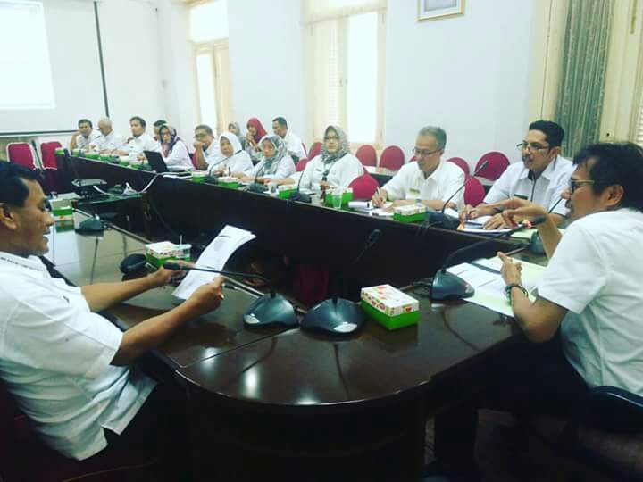 Gubernur Sumbar Ajak Staf Menyusun Standar Harga