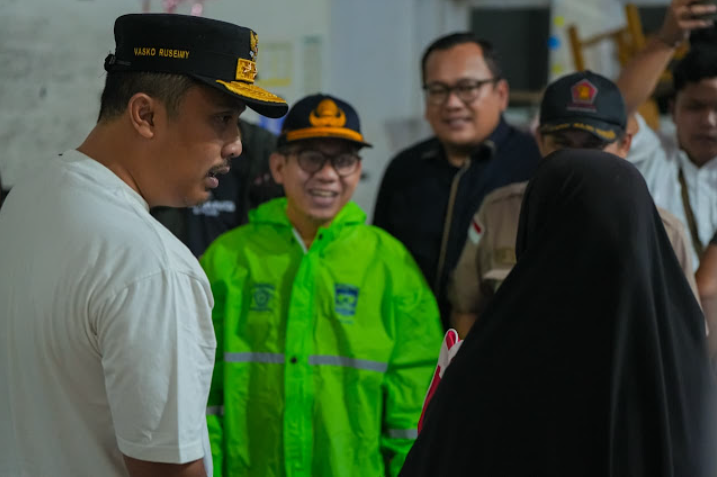 Dinsos Sumbar Dirikan Dapur Umum di Batu Busuak, Bantuan Logistik Disalurkan ke Tiga Lokasi Terdampak