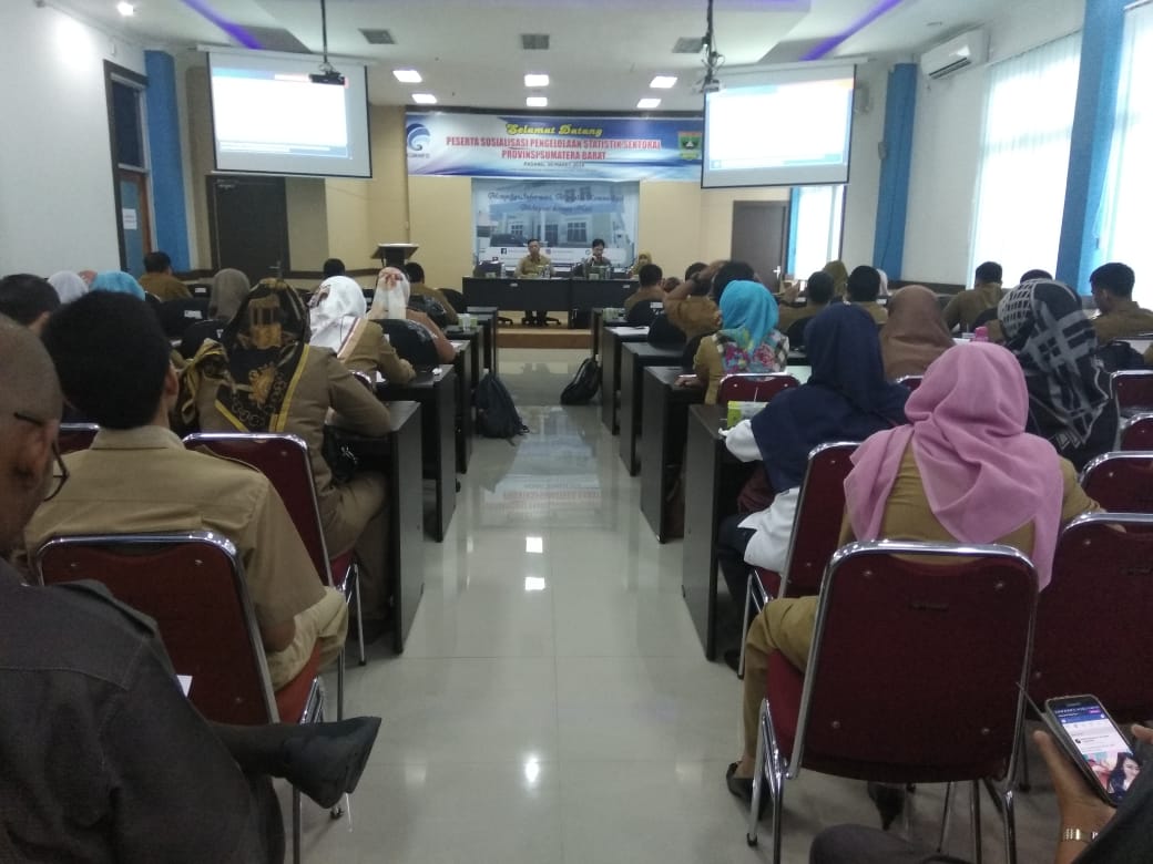 Diskominfo Sumbar Gelar Sosialisasi Pengelolaan Statistik Sektoral