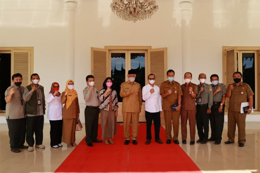 Besok, Mahyeldi Panen Perdana Bawang Batu Ijo, di Pandai Sikek
